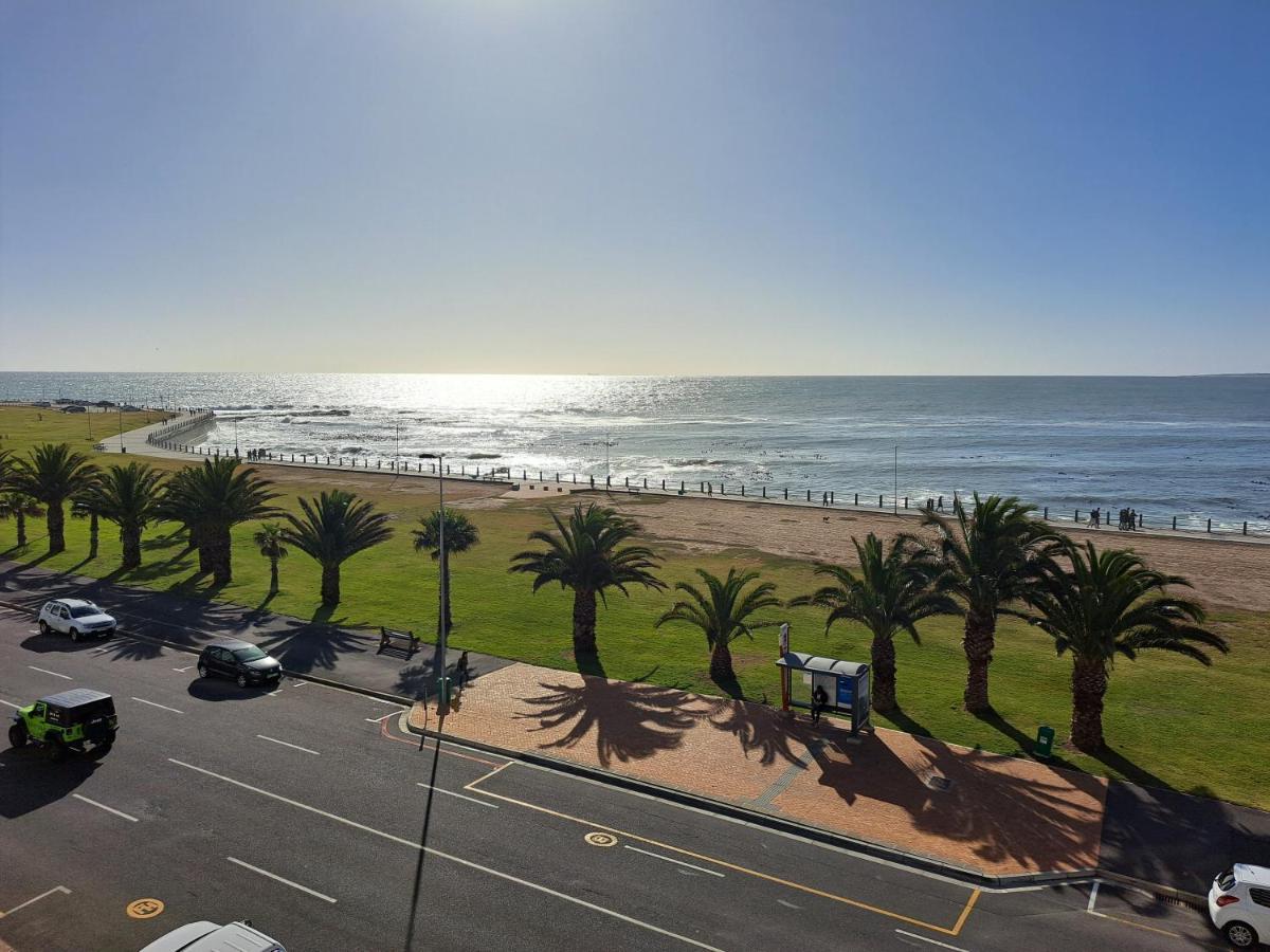 3 Bedroom Sea Facing Family Apartment Cape Town Moullie Point Esterno foto