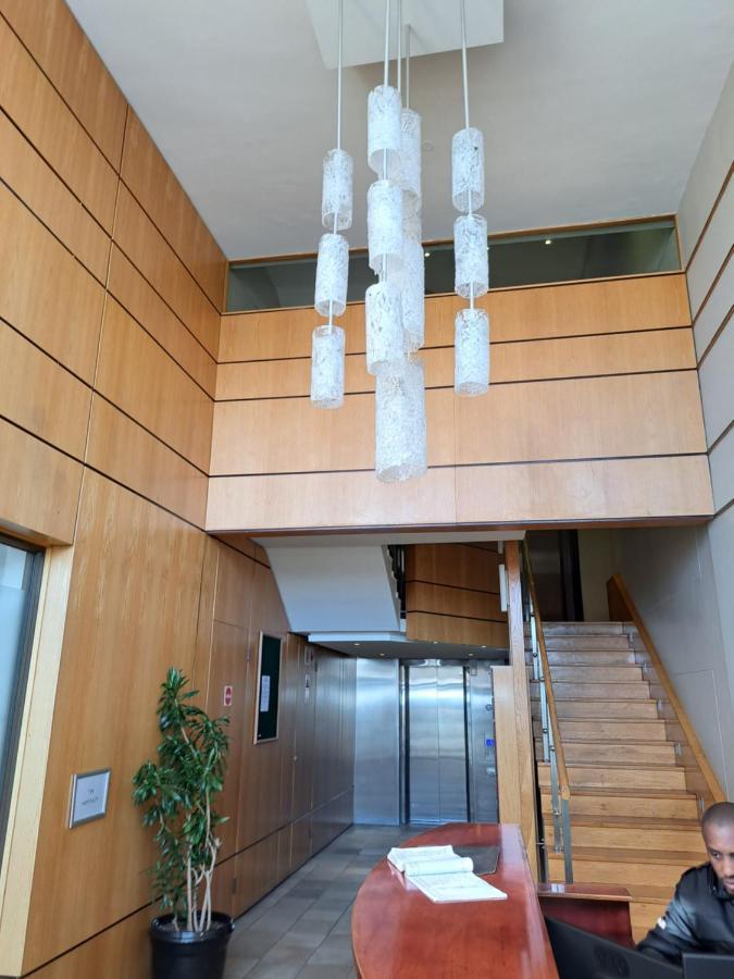 3 Bedroom Sea Facing Family Apartment Cape Town Moullie Point Esterno foto