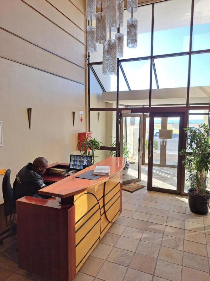 3 Bedroom Sea Facing Family Apartment Cape Town Moullie Point Esterno foto