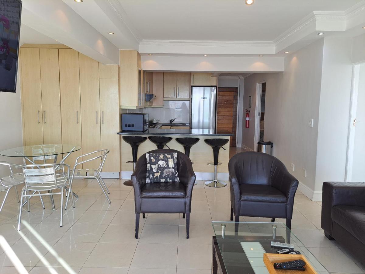 3 Bedroom Sea Facing Family Apartment Cape Town Moullie Point Esterno foto