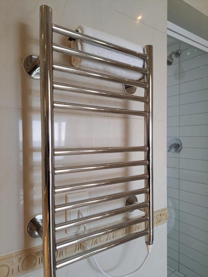 3 Bedroom Sea Facing Family Apartment Cape Town Moullie Point Esterno foto