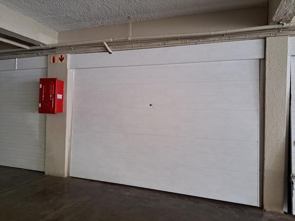 3 Bedroom Sea Facing Family Apartment Cape Town Moullie Point Esterno foto